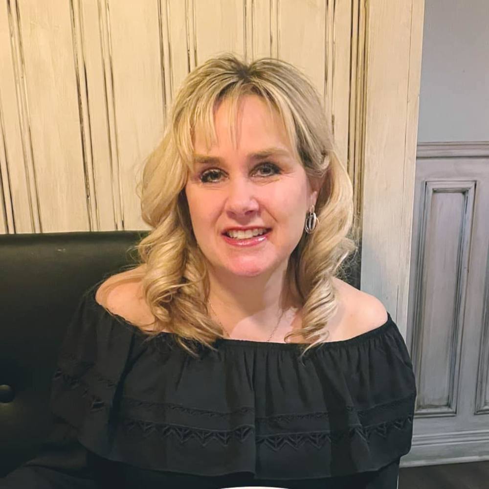 Meet your Posher, Traci
